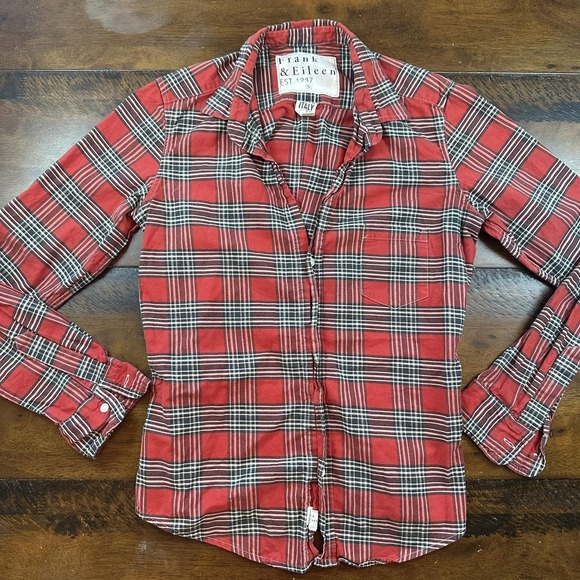Frank & Eileen Barry Shirt Womens Small Red Plaid Button Down Made in USA - Picture 2 of 11
